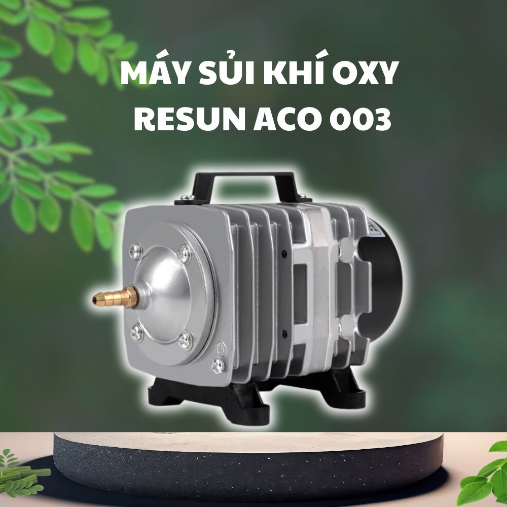 7 13 Máy sủi oxy Resun ACO-003 giúp tăng cường oxy cho hồ cá.