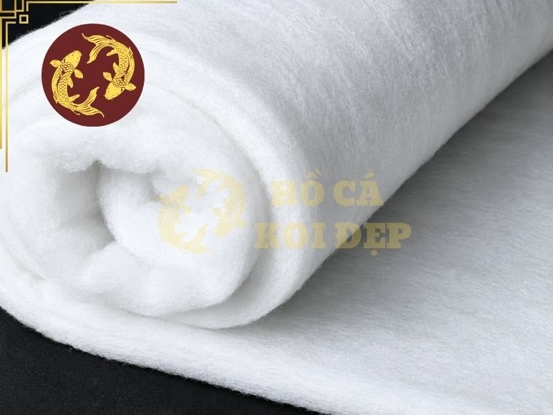 Bông Lọc Hồ Cá Có Tác Dụng Gì? Hướng Dẫn Sử Dụng Đúng Cách 2 Loại bông phù hợp cần tương thích với kích thước hồ, mật độ cá, lượng chất thải và lưu lượng nước của hệ thống lọc.