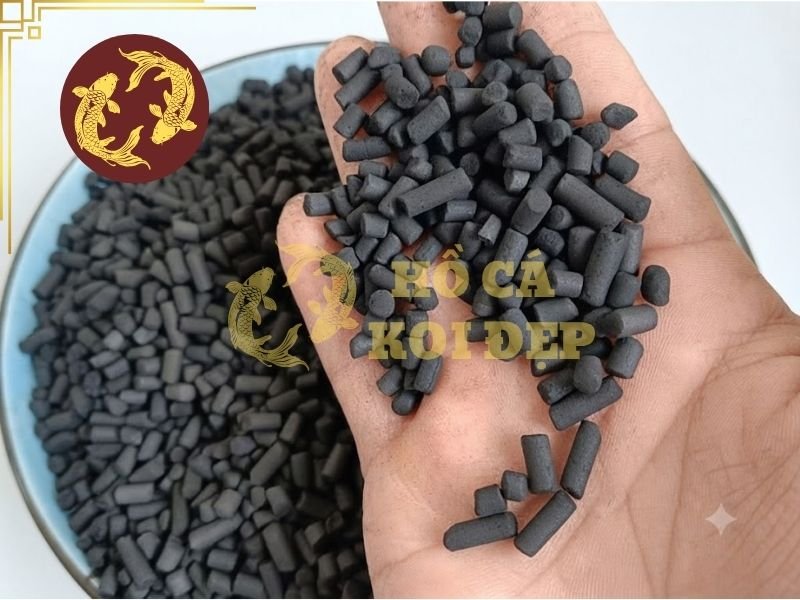 Cách Sử Dụng Than Hoạt Tính Cho Hồ Koi Hiệu Quả 5 Việc sử dụng than trong thời gian dài cũng cần được theo dõi để đảm bảo vật liệu không bị bão hòa hoặc tích tụ quá nhiều cặn.