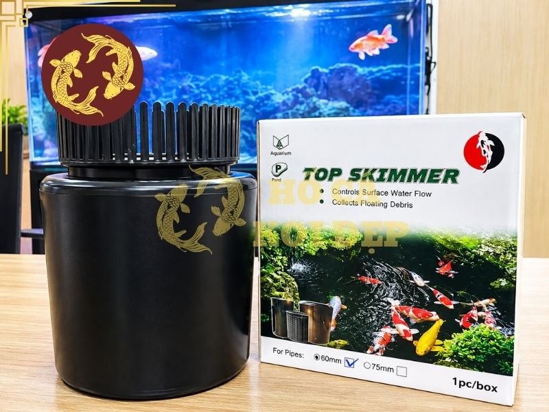 Váng Dầu Mặt Hồ Koi: Cách Xử Lý Để Nước Trong Trở Lại 6 Với Skimmer, các chất nhẹ như lá, côn trùng, thức ăn thừa và một phần lớp màng hữu cơ có thể được thu gom trước khi phân tán trong toàn bộ hồ.