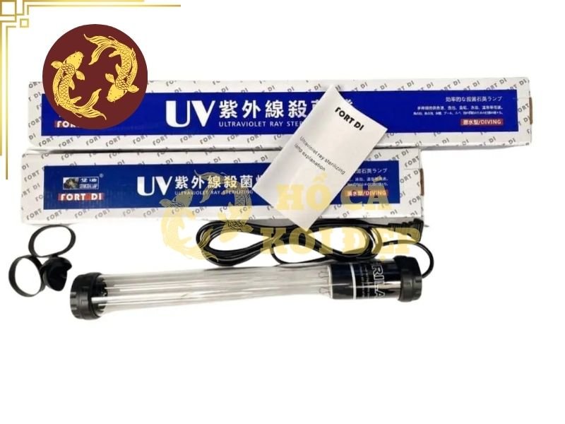 Đèn UV Hãng Nào Tốt? Các Thương Hiệu Được Sử Dụng Phổ Biến 5 Đèn UV Fort DI là dòng đèn UV chuyên dụng cho hồ cá koi, được sử dụng để hỗ trợ kiểm soát tảo, rêu và vi khuẩn trong nước.