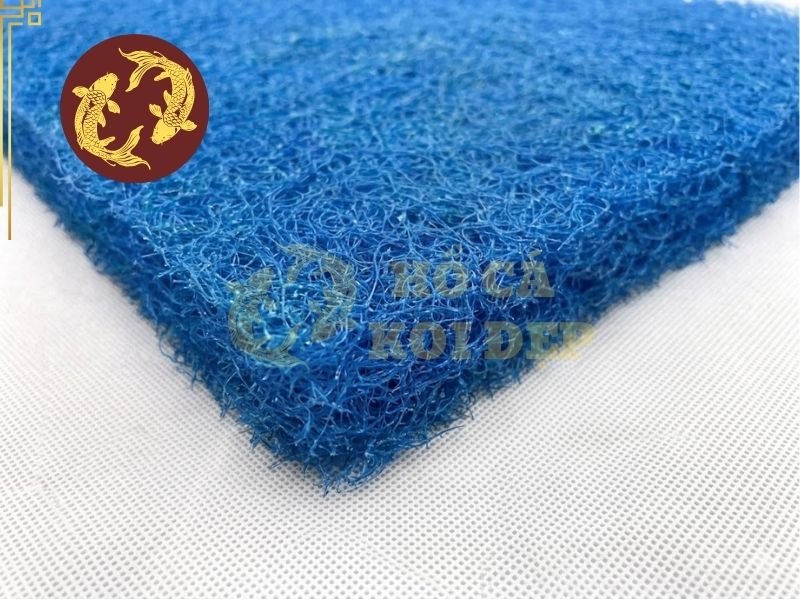 Top Vật Liệu Lọc Hồ Koi Tốt Nhất Hiện Nay Và Cách Sử Dụng Hiệu Quả 2 Jmat hay bùi nhùi lọc là vật liệu được sử dụng phổ biến trong nhiều hệ thống lọc hồ koi.