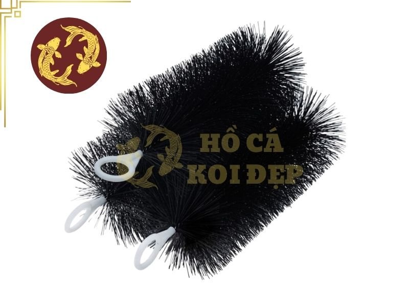 Top Vật Liệu Lọc Hồ Koi Tốt Nhất Hiện Nay Và Cách Sử Dụng Hiệu Quả 3 Đây là vật liệu thường được sử dụng để hỗ trợ lọc cơ học, đặc biệt trong những ngăn cần giữ phân cá và các chất rắn lơ lửng.
